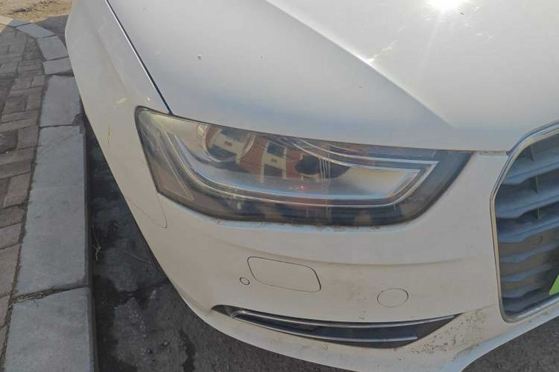 Used Audi A4L 2015 35 TFSI Automatic Comfort Model Right Front Headlight