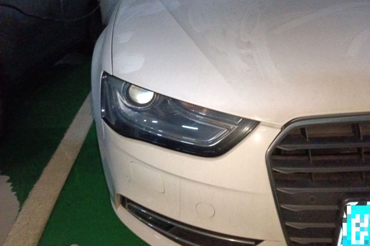 Used Audi A4L 2015 35 TFSI Automatic Comfort Model Right Front Headlight
