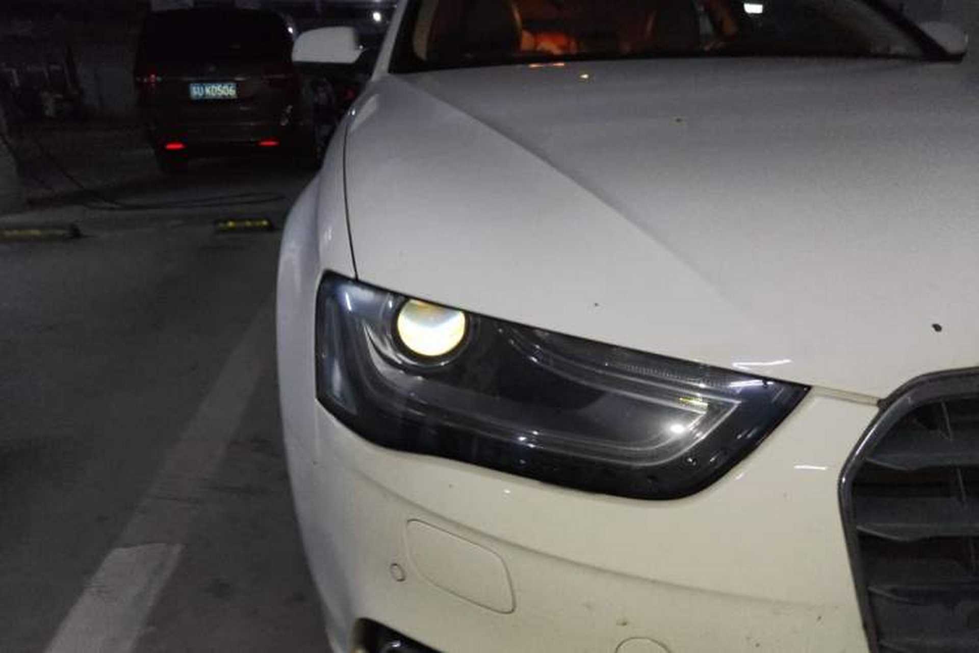 Used Audi A4L 2015 35 TFSI Automatic Standard Model Right Front Headlight