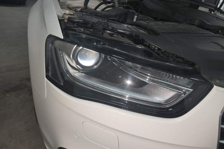Used Audi A4L 2015 35 TFSI Automatic Technology Model Right Front Headlight