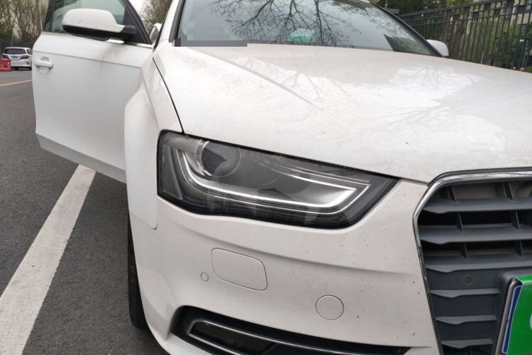 Used Audi A4L 2015 35 TFSI Automatic Comfort Model Right Front Headlight