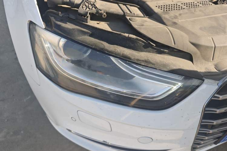 Used Audi A4L 2015 35 TFSI Automatic Standard Model Right Front Headlight