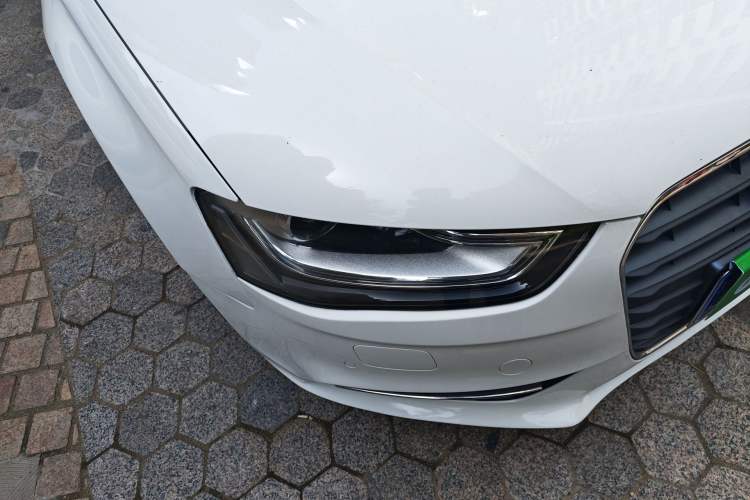 Used Audi A4L 2015 35 TFSI Automatic Standard Model Right Front Headlight