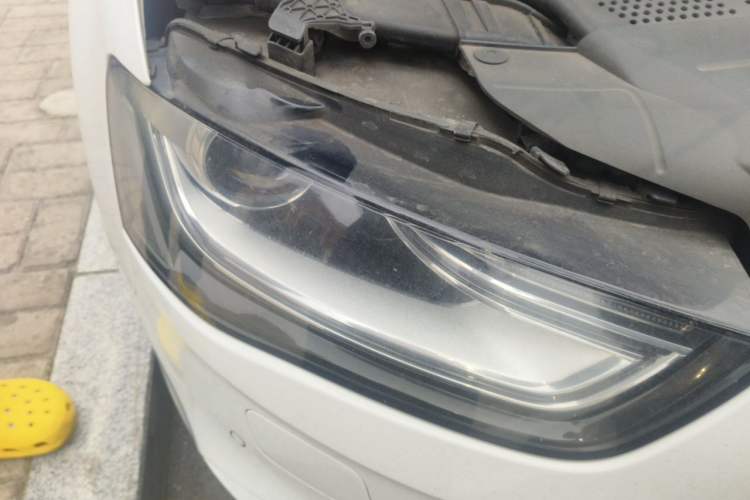 Used Audi A4L 2015 35 TFSI Automatic Standard Model Right Front Headlight