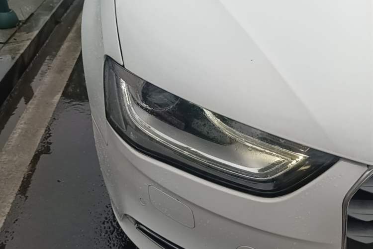 Used Audi A4L 2015 35 TFSI Automatic Standard Model Right Front Headlight