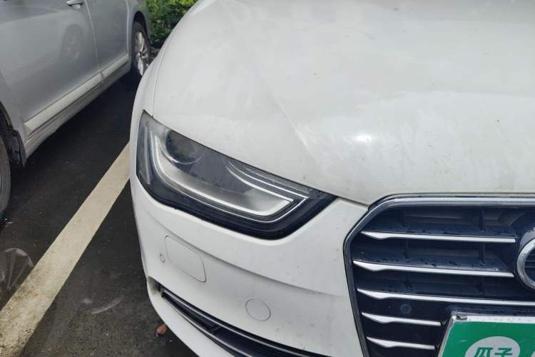 Used Audi A4L 2015 35 TFSI Automatic Standard Model Right Front Headlight
