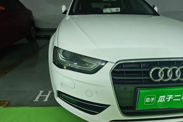 Used Audi A4L 2015 35 TFSI Automatic Standard Model Right Front Headlight