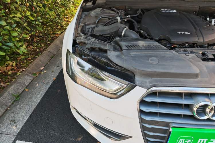 Used Audi A4L 2015 35 TFSI Automatic Comfort Model Right Front Headlight