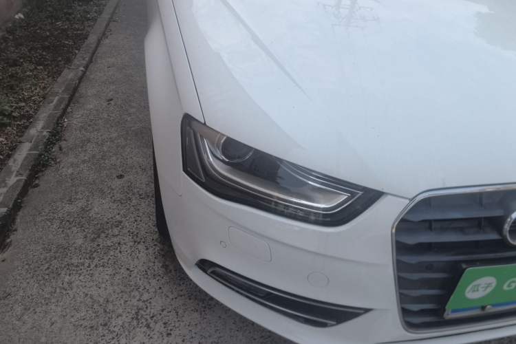 Used Audi A4L 2015 35 TFSI Automatic Standard Model Right Front Headlight