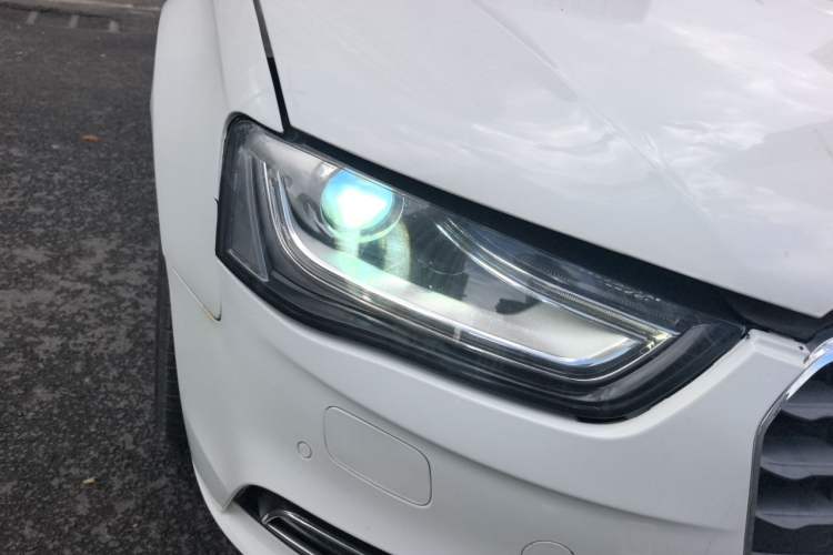 Used Audi A4L 2015 35 TFSI Automatic Technology Model Right Front Headlight