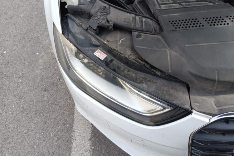 Used Audi A4L 2015 35 TFSI Automatic Standard Model Right Front Headlight