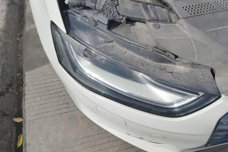 Used Audi A4L 2015 35 TFSI Automatic Standard Model Right Front Headlight