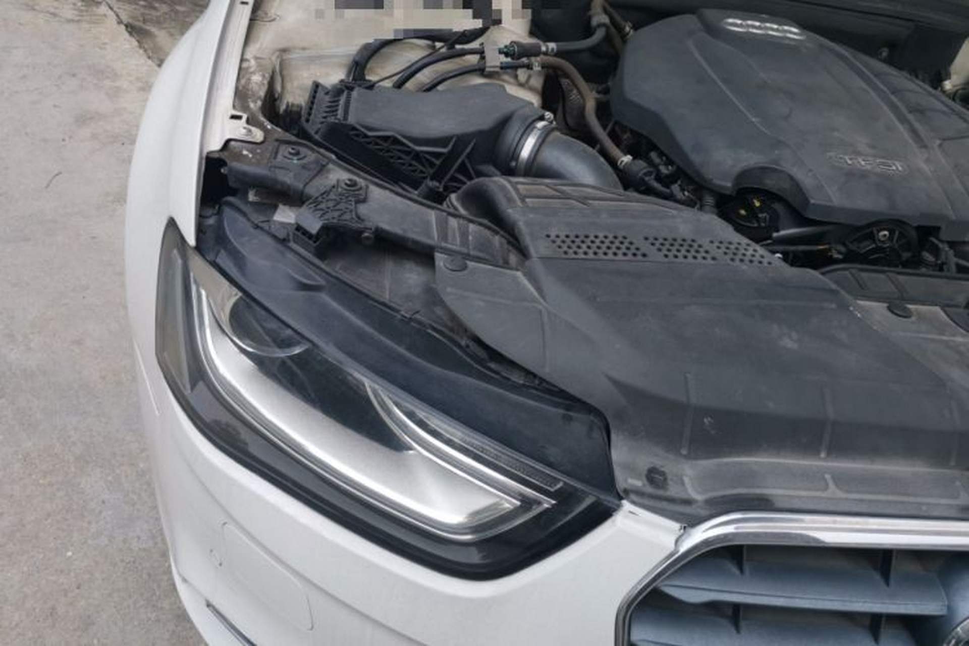 Used Audi A4L 2015 35 TFSI Automatic Standard Model Right Front Headlight