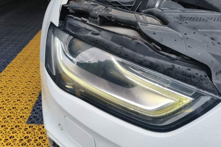 Used Audi A4L 2015 45 TFSI quattro Individual Sport Edition Right Front Headlight