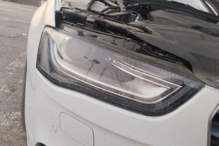 Used Audi A4L 2015 35 TFSI Automatic Standard Model Right Front Headlight