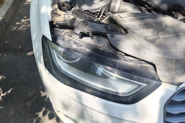 Used Audi A4L 2015 35 TFSI Automatic Standard Model Right Front Headlight
