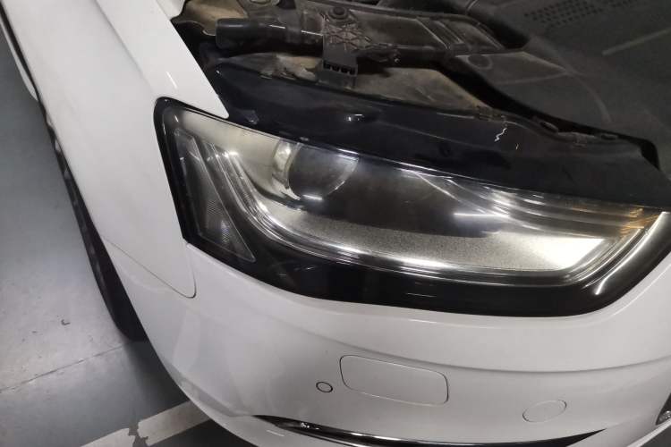Used Audi A4L 2015 35 TFSI Automatic Comfort Model Right Front Headlight