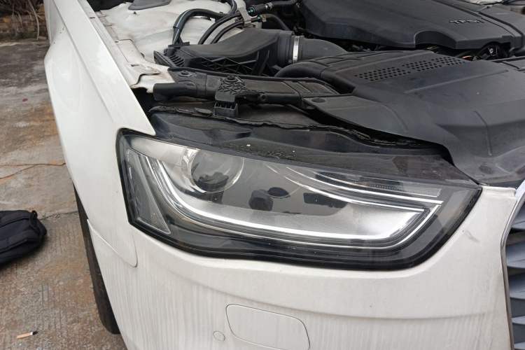 Used Audi A4L 2015 35 TFSI Automatic Standard Model Right Front Headlight