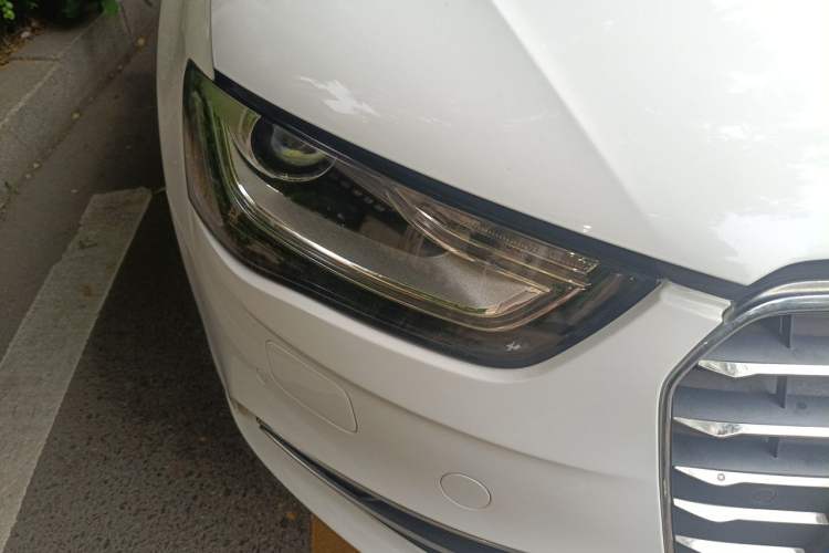 Used Audi A4L 2015 35 TFSI Automatic Standard Model Right Front Headlight