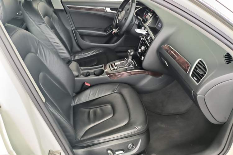 Used Audi A4L 2015 35 TFSI Automatic Comfort Model Right Front Seat