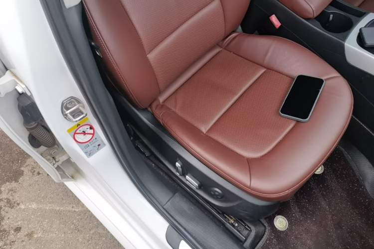 Used Audi A4L 2015 30 TFSI Automatic Comfort Model Right Front Seat