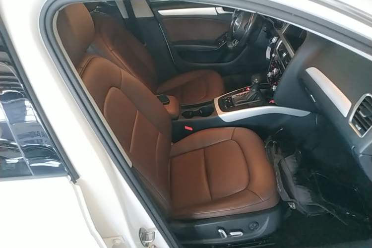Used Audi A4L 2015 35 TFSI Automatic Standard Model Right Front Seat