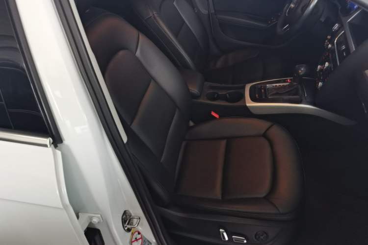 Used Audi A4L 2015 45 TFSI quattro Individual Sport Edition Right Front Seat