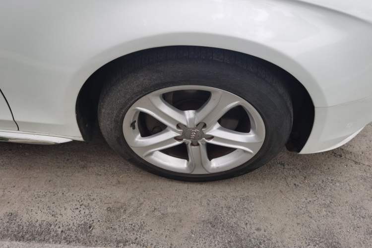 Used Audi A4L 2015 45 TFSI quattro Individual Sport Edition Right Front Wheel Hub