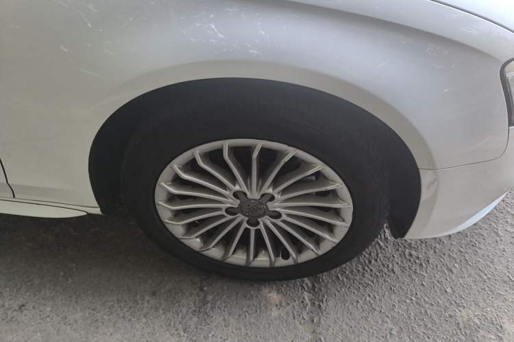 Used Audi A4L 2015 35 TFSI Automatic Technology Model Right Front Wheel Hub