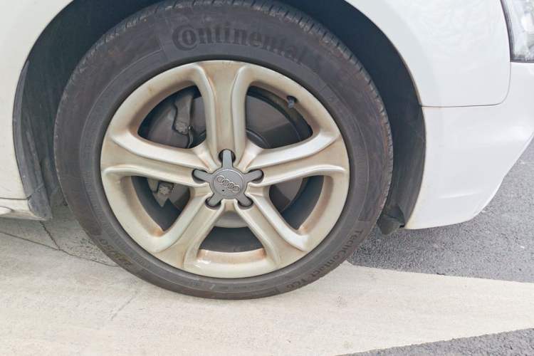 Used Audi A4L 2015 45 TFSI quattro Individual Sport Edition Right Front Wheel Hub
