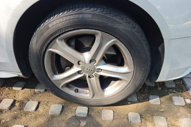 Used Audi A4L 2015 45 TFSI quattro Individual Sport Edition Right Front Wheel Hub