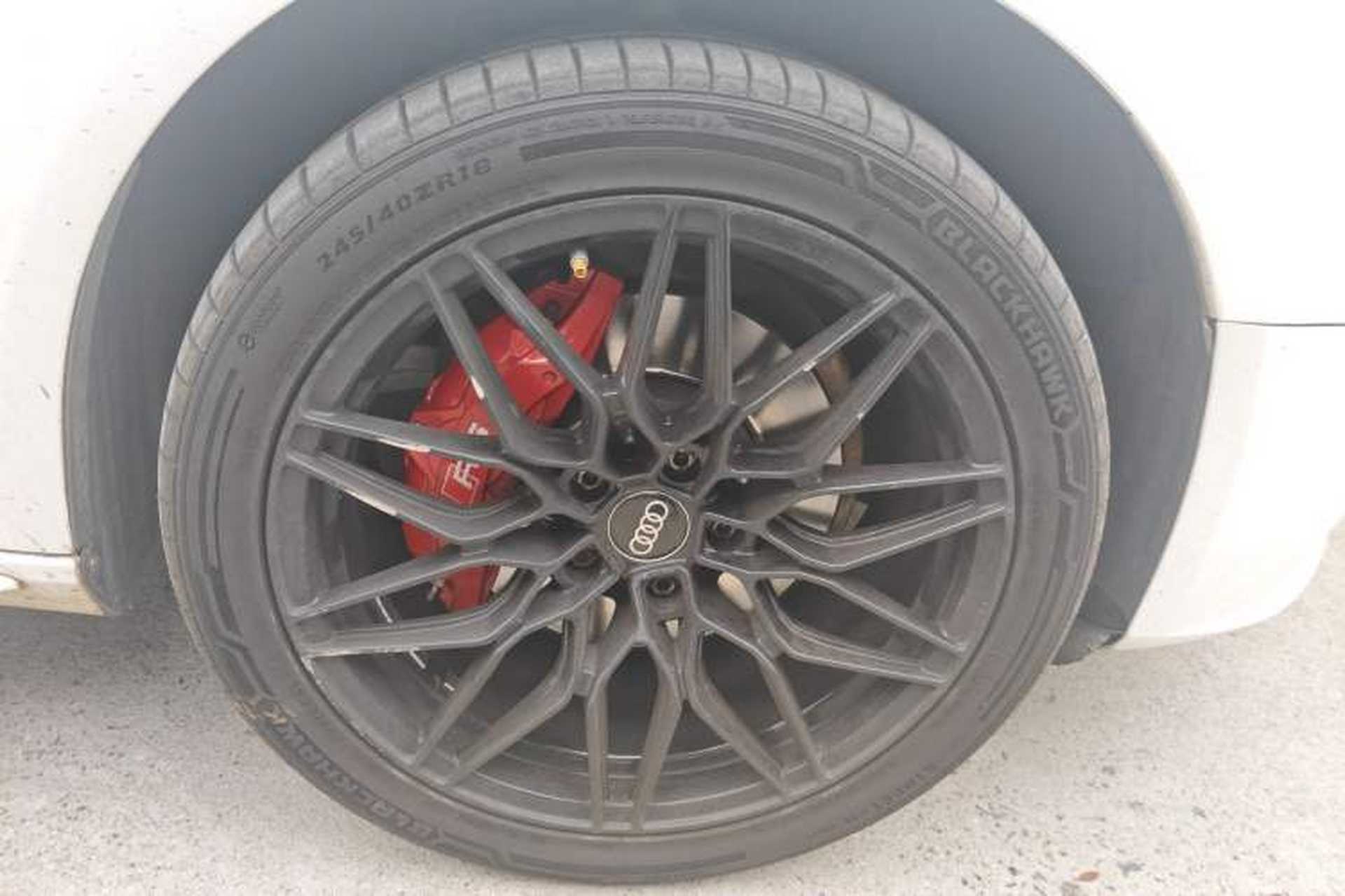 Used Audi A4L 2015 35 TFSI Automatic Standard Model Right Front Wheel Hub
