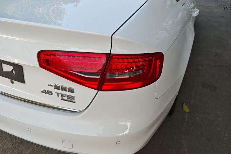 Used Audi A4L 2015 45 TFSI quattro Individual Sport Edition Right Rear Taillight