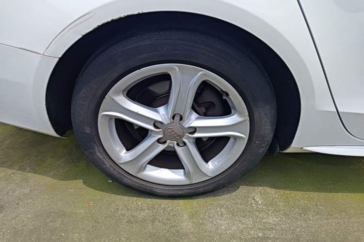 Used Audi A4L 2015 45 TFSI quattro Individual Sport Edition Right Rear Wheel Hub