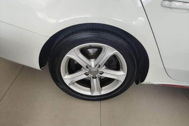 Used Audi A4L 2015 45 TFSI quattro Individual Sport Edition Right Rear Wheel Hub