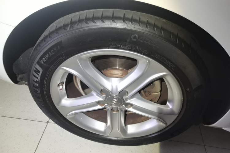 Used Audi A4L 2015 45 TFSI quattro Individual Sport Edition Right Rear Wheel Hub