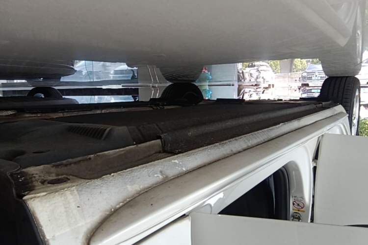 Used Audi A4L 2015 30 TFSI Automatic Comfort Model Right Side Sill