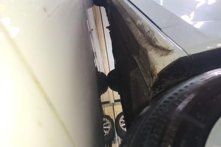 Used Audi A4L 2015 35 TFSI Automatic Standard Model Right Side Sill