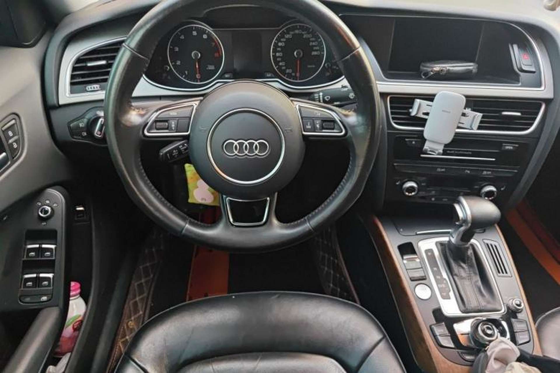 Used Audi A4L 2015 35 TFSI Automatic Technology Model Steering Wheel