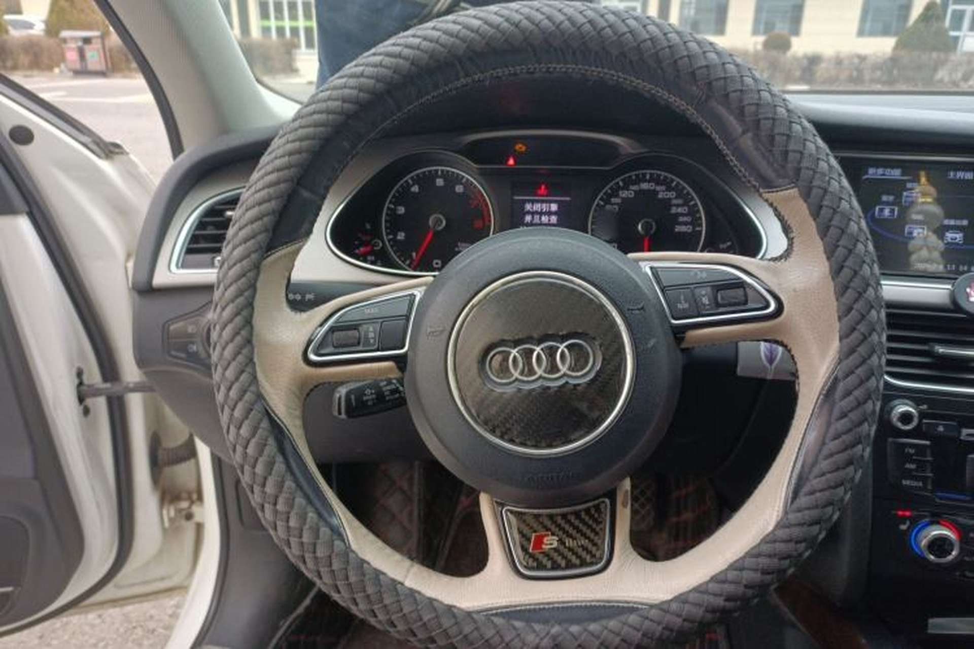 Used Audi A4L 2015 35 TFSI Automatic Comfort Model Steering Wheel