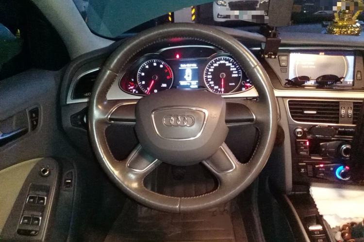 Used Audi A4L 2015 30 TFSI Manual Comfort Model Steering Wheel