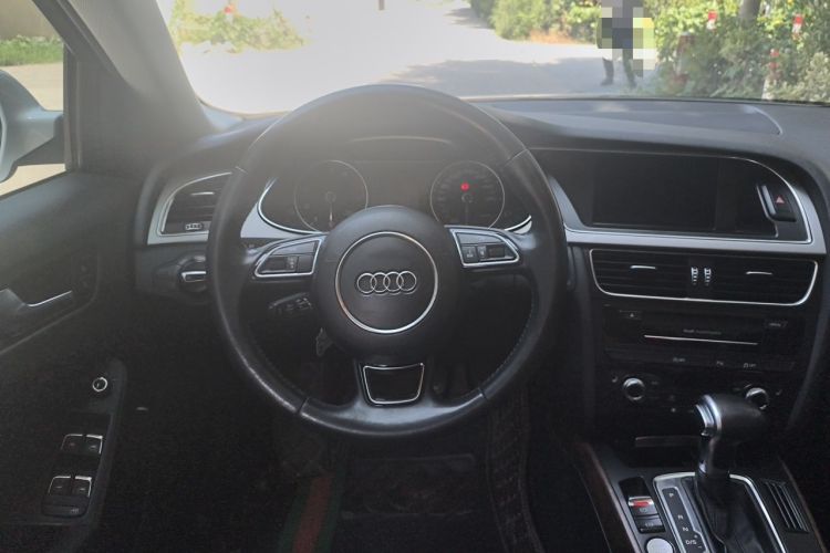 Used Audi A4L 2015 35 TFSI Automatic Technology Model Steering Wheel