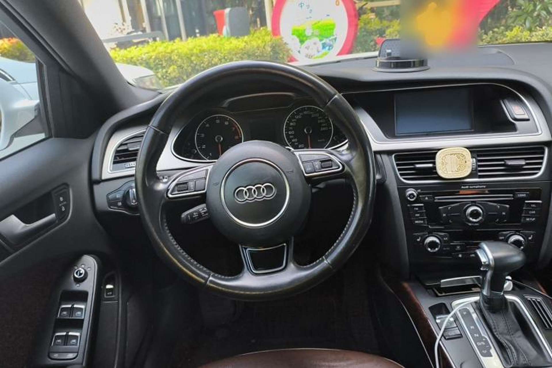 Used Audi A4L 2015 35 TFSI Automatic Comfort Model Steering Wheel