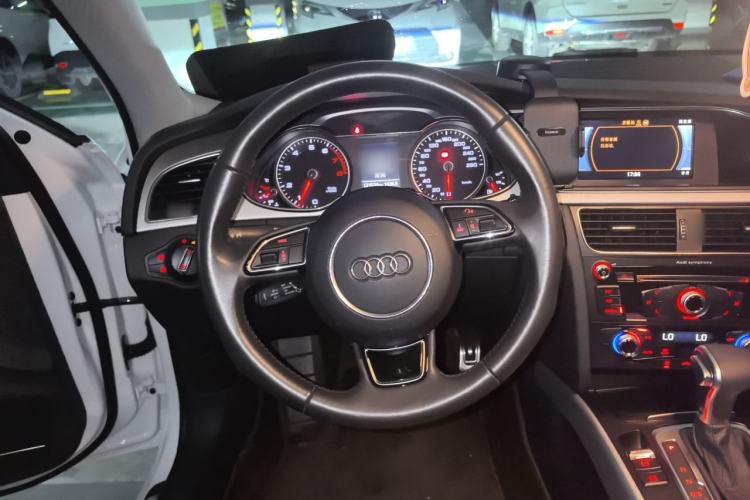 Used Audi A4L 2015 45 TFSI quattro Individual Sport Edition Steering Wheel