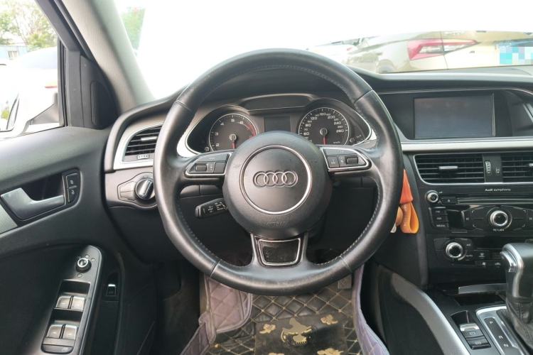 Used Audi A4L 2015 45 TFSI quattro Individual Sport Edition Steering Wheel