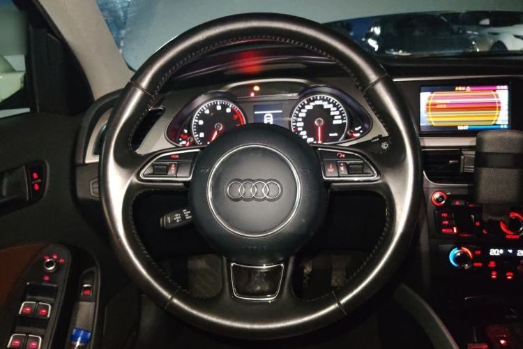 Used Audi A4L 2015 45 TFSI quattro Individual Sport Edition Steering Wheel
