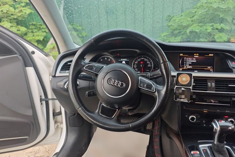 Used Audi A4L 2015 35 TFSI Automatic Technology Model Steering Wheel
