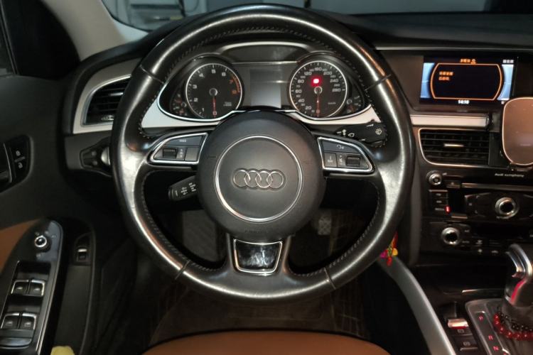 Used Audi A4L 2015 45 TFSI quattro Individual Sport Edition Steering Wheel