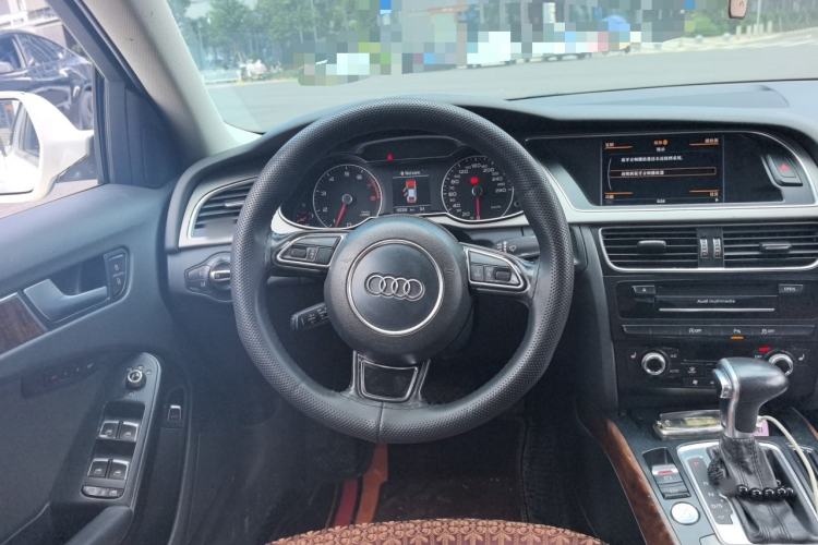 Used Audi A4L 2015 35 TFSI Automatic Technology Model Steering Wheel