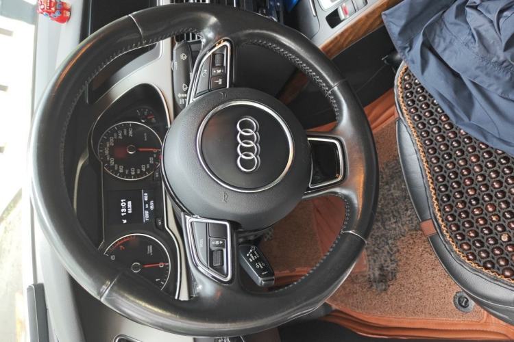 Used Audi A4L 2015 35 TFSI Automatic Technology Model Steering Wheel